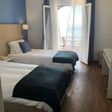 Vinha Da Areia Otel 3*
