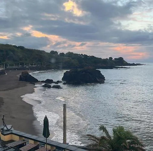 Отель Vinha Da Areia